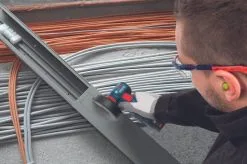 Bosch GWS 12V-76 12V Li-Ion Accu Haakse Slijper Body In L-Boxx - 76mm - Koolborstelloos - 06019F2003 6 Bosch GWS 12V-76 12V Li-Ion Accu Haakse Slijper Body In L-Boxx - 76mm - Koolborstelloos - 06019F2003 -Bosch Winkel 379251b9ea17633fc36303558ead5aa7